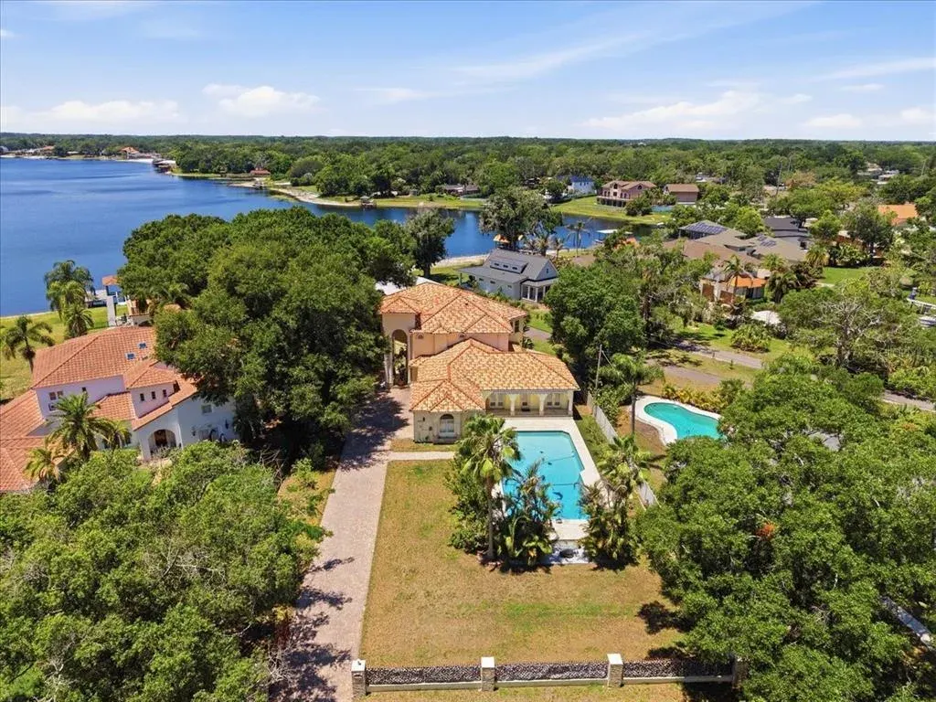 12006 Waterside Court, Tampa, FL, 33612