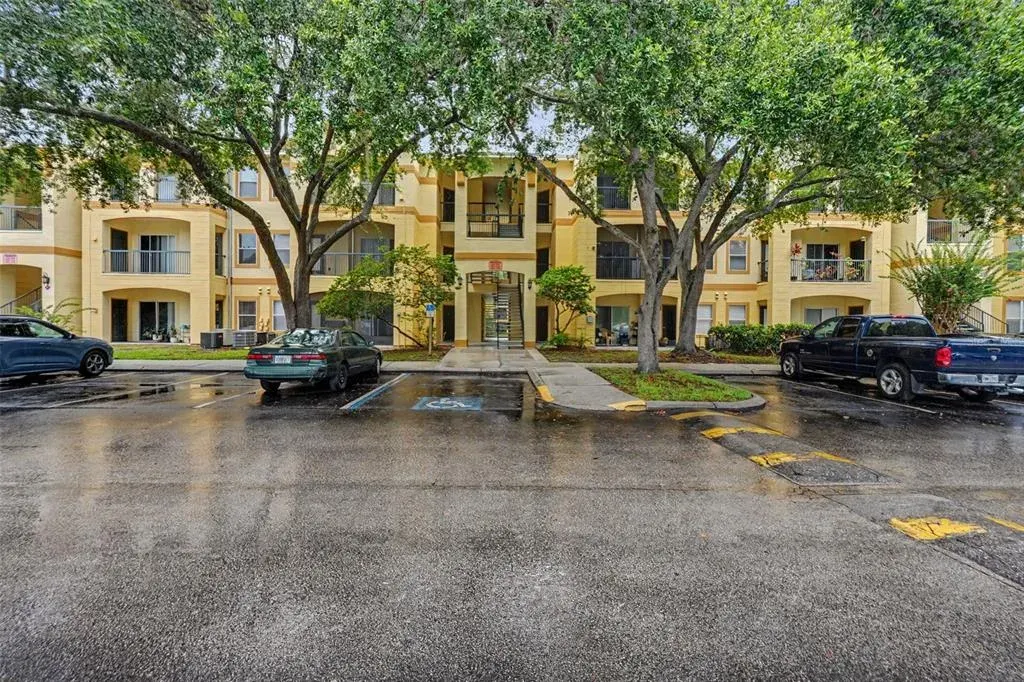 5602 Pinnacle Heights Circle, Unit 108, Tampa, FL, 33624