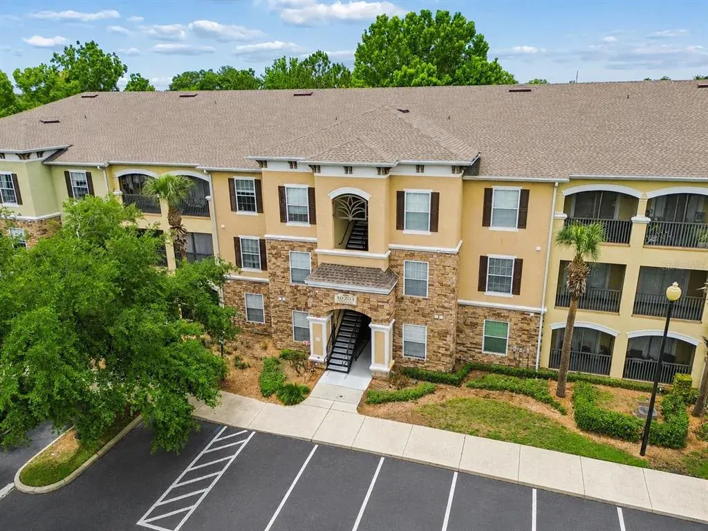 10203 Courtney Palms Boulevard, Unit 103, Tampa, FL, 33619
