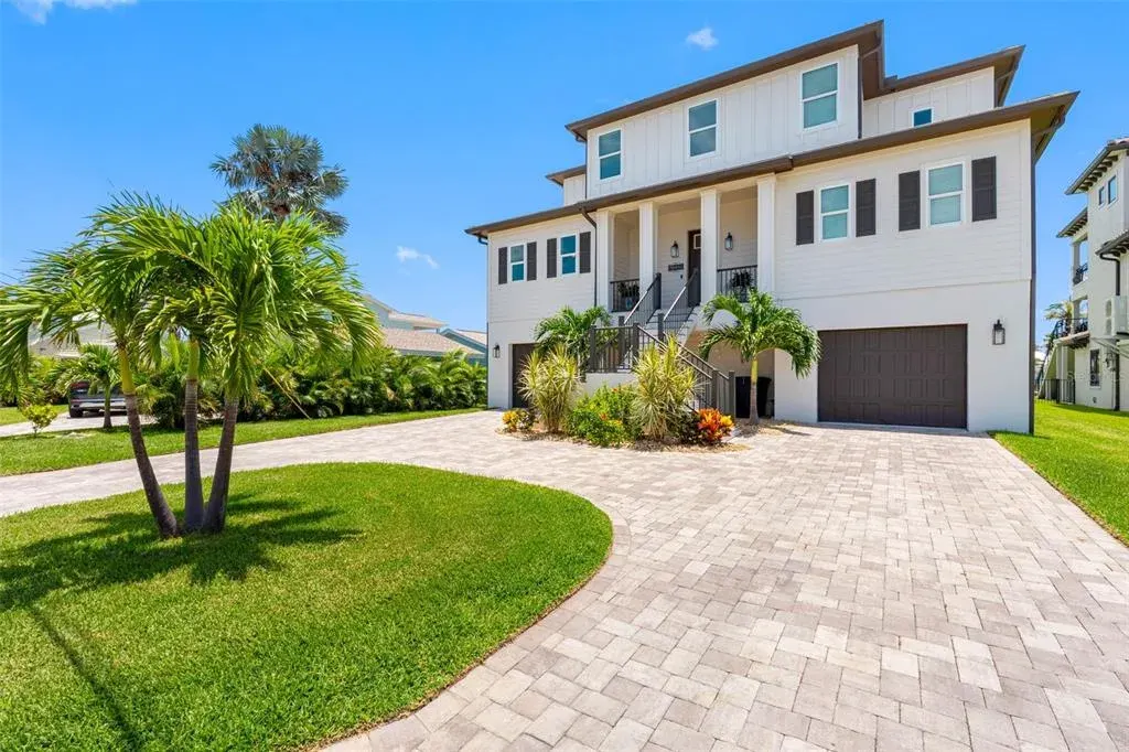 16025 Redington Drive, Redington Beach, FL, 33708