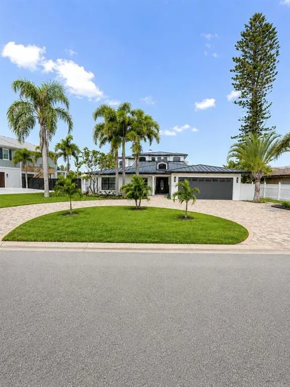 452 Bath Club Boulevard N, North Redington Beach, FL, 33708