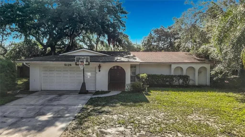 5126 Rolling Hills Court, Tampa, FL, 33617