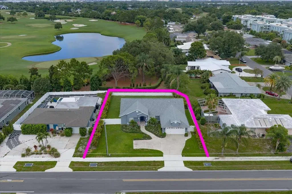 668 Mehlenbacher Road, Belleair, FL, 33756