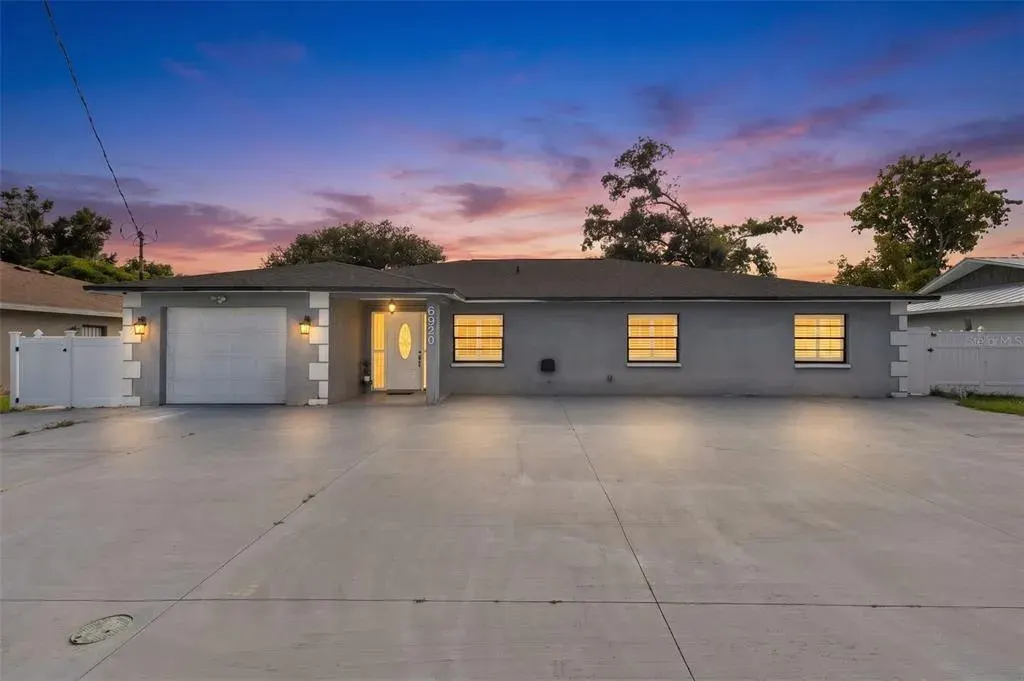 6920 N Cameron Avenue, Tampa, FL, 33614