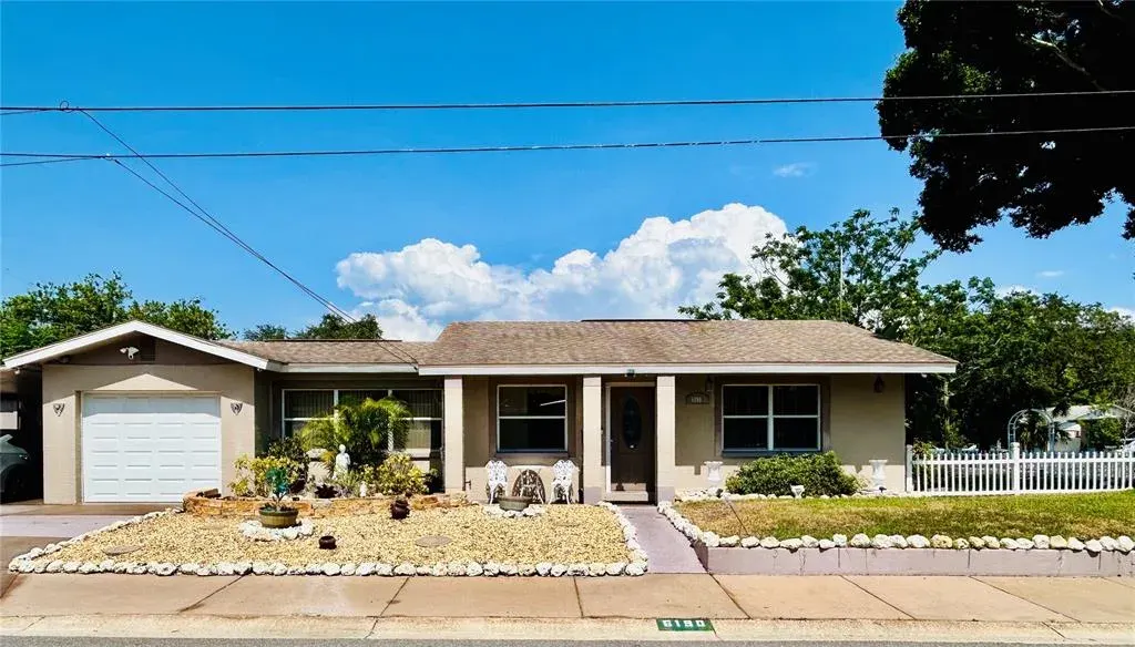 6190 6th Street S, St Petersburg, FL, 33705
