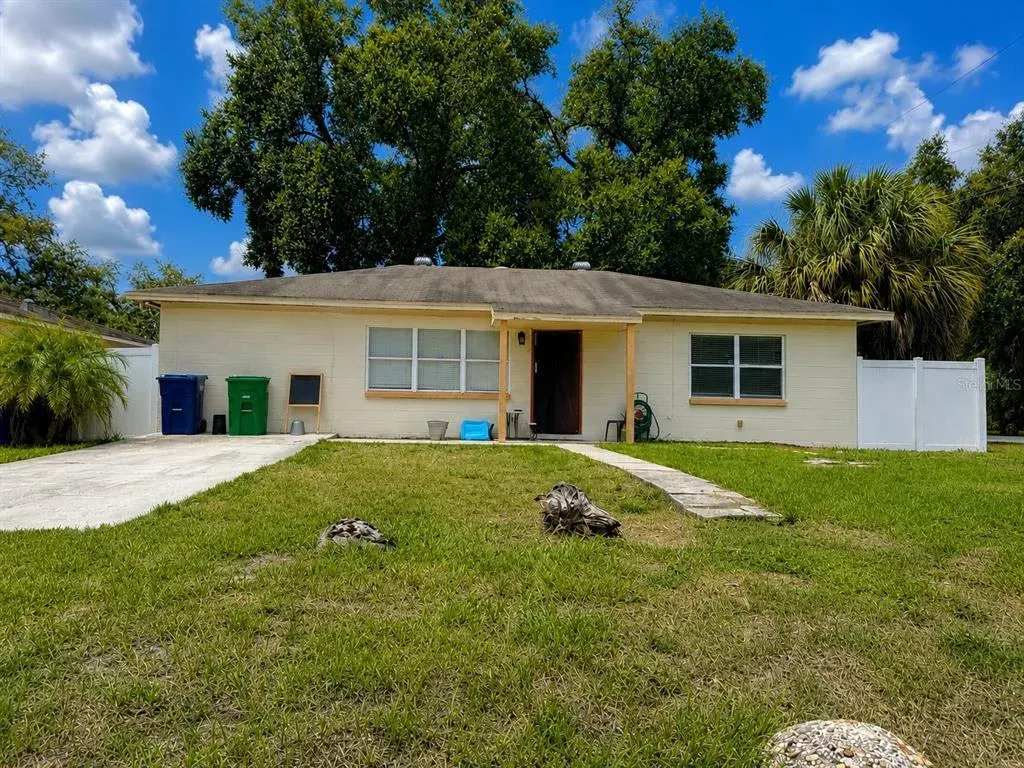 712 N Castle Court, Tampa, FL, 33612