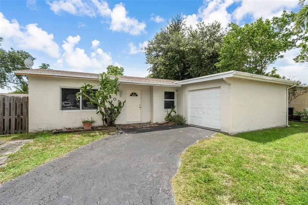 405 SW 77th Avenue, North Lauderdale, FL, 33068