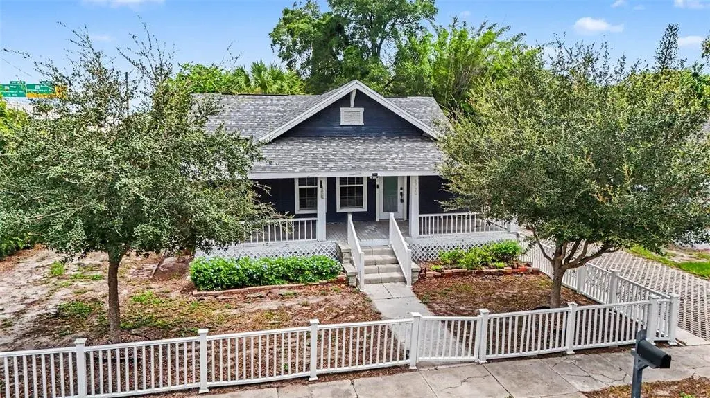 800 E Genesee Street, Tampa, FL, 33603