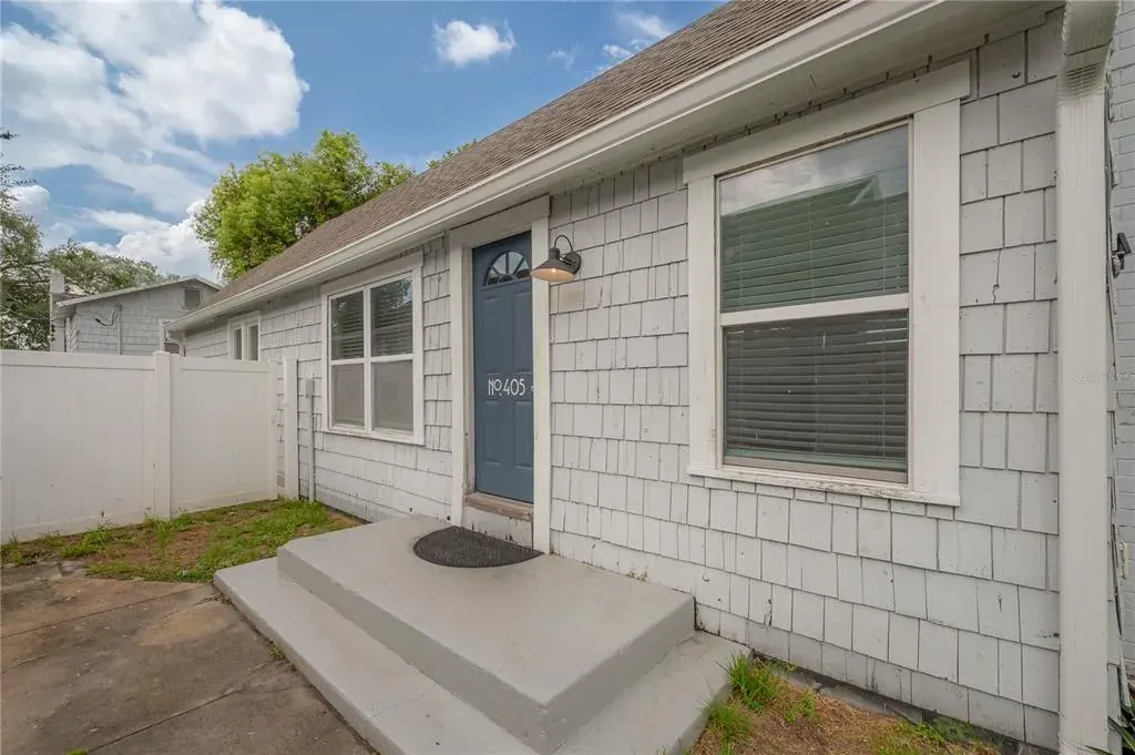 405 E Cayuga Street, Tampa, FL, 33603
