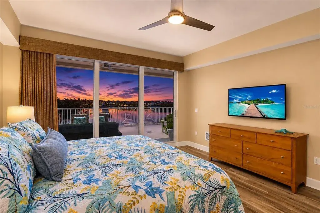 19519 Gulf Boulevard, Unit 202, Indian Shores, FL, 33785