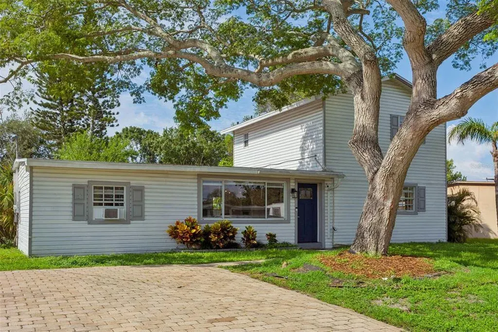 4012 W Fairview Heights, Tampa, FL, 33616