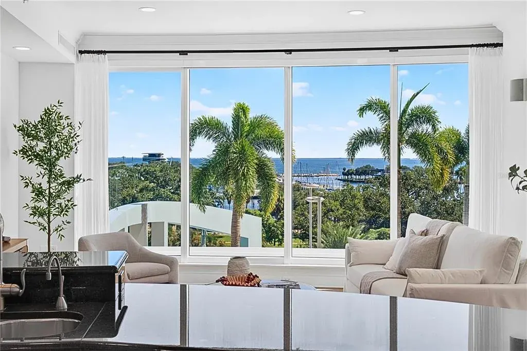 180 Beach Drive NE, Unit 502, St Petersburg, FL, 33701