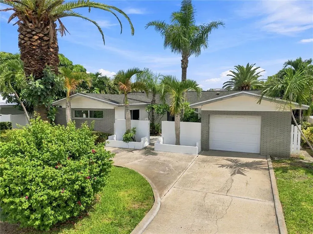 243 3rd Street W, Tierra Verde, FL, 33715