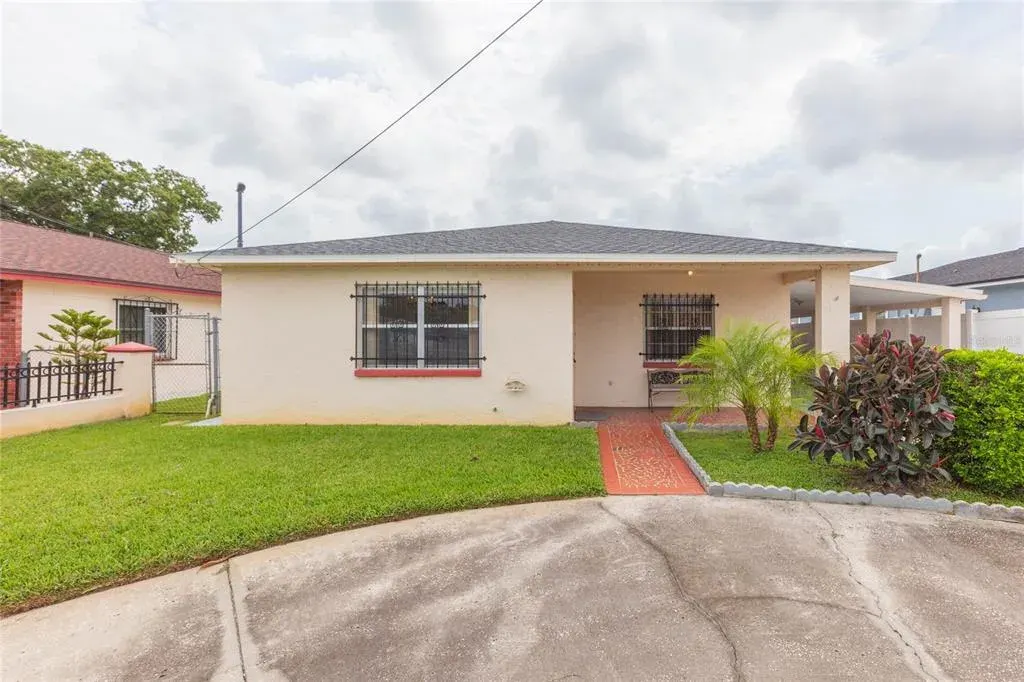 6611 N Clark Avenue, Tampa, FL, 33614