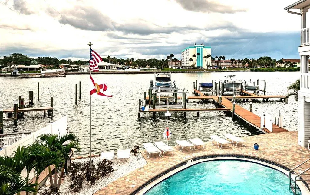 20019 Gulf Boulevard, Unit 9, Indian Shores, FL, 33785