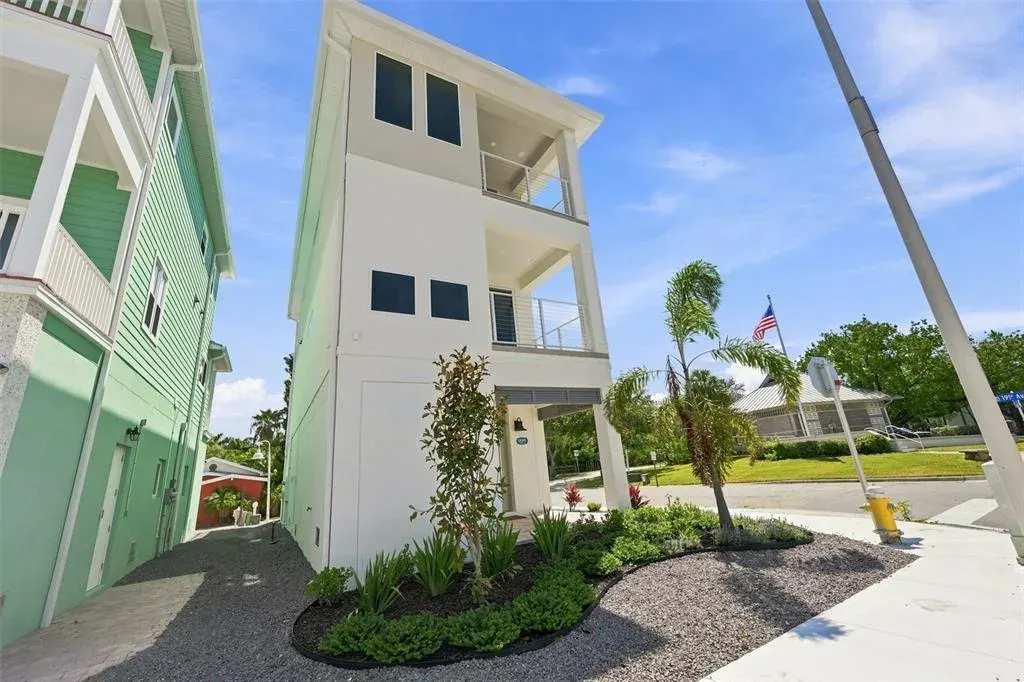 19101 Gulf Boulevard, Indian Shores, FL, 33785