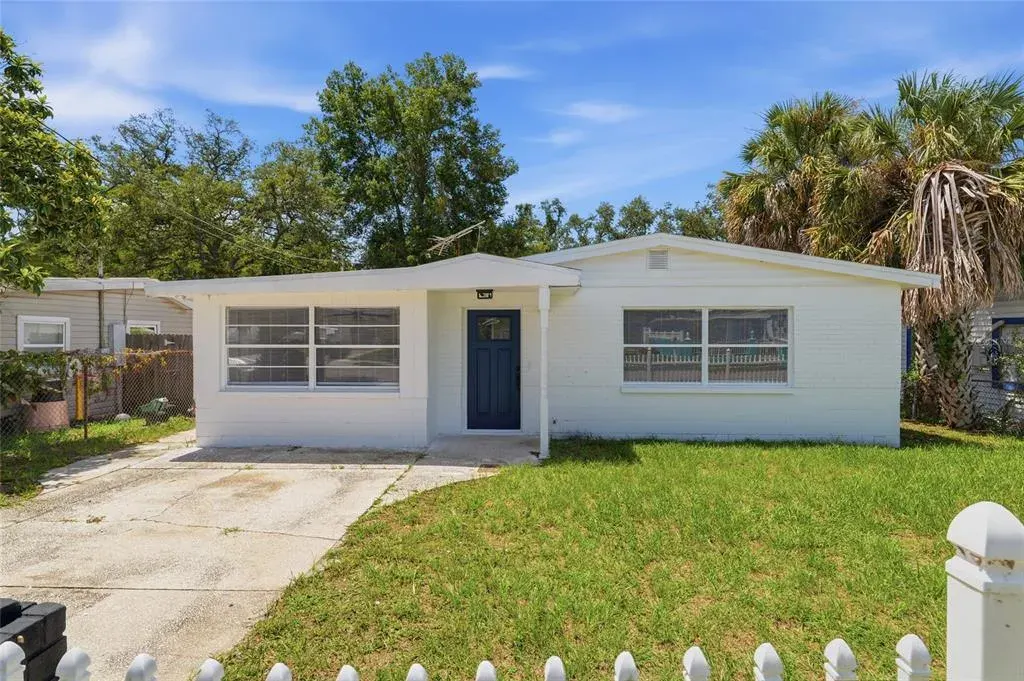 4009 E Powhatan Avenue, Tampa, FL, 33610