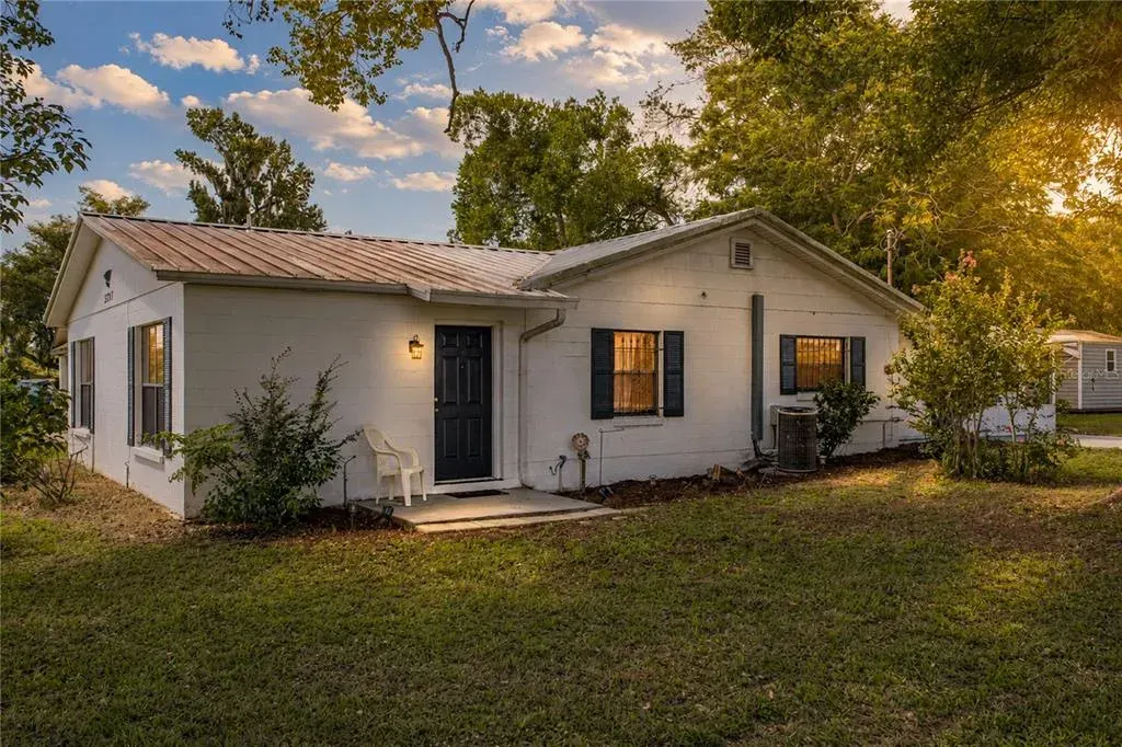 5207 10th Street, Zephyrhills, FL, 33542