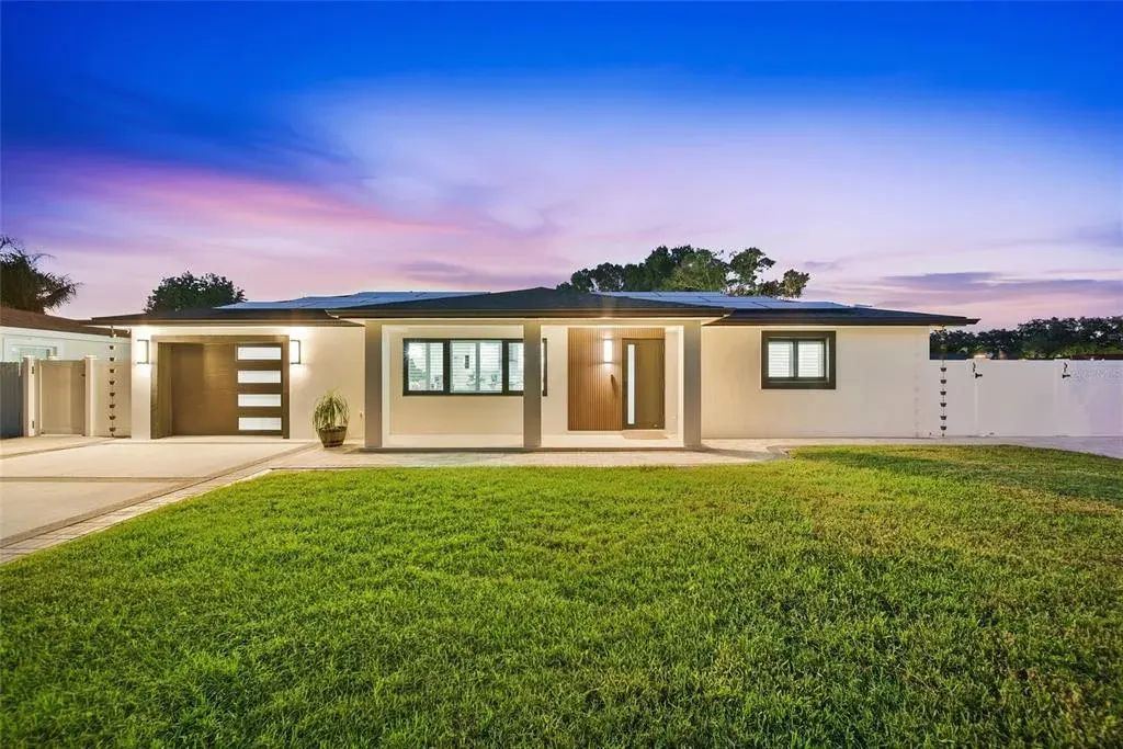 6013 45th Avenue N, Kenneth City, FL, 33709
