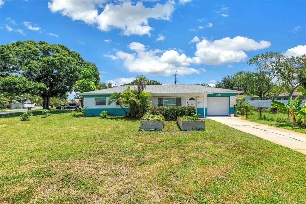 6195 28th Avenue N, St Petersburg, FL, 33710