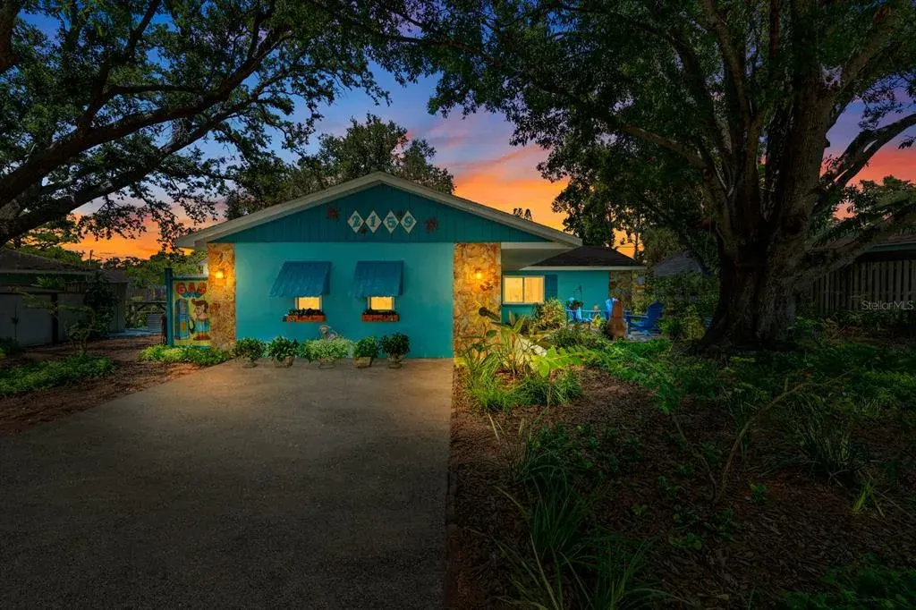 2159 Barcelona Way S, St Petersburg, FL, 33712