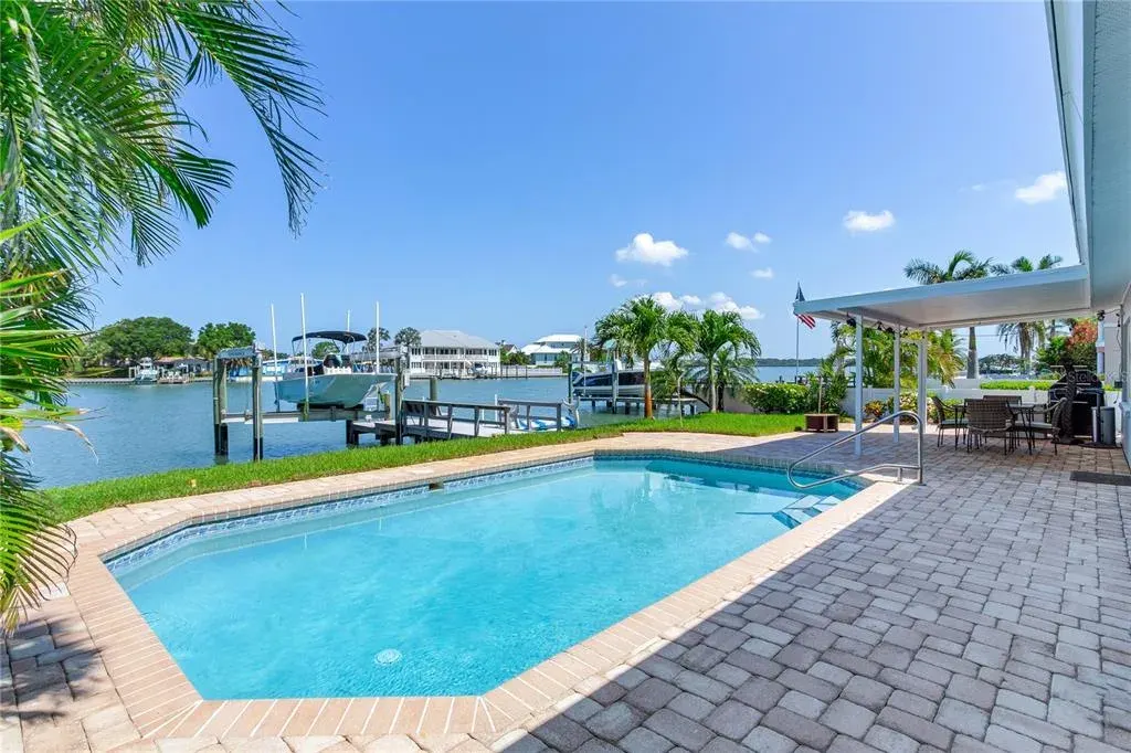 16458 Redington Drive, Redington Beach, FL, 33708