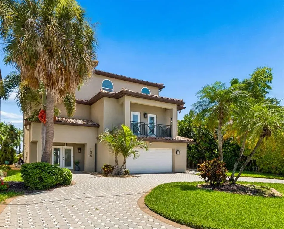 136 Devon Drive, Clearwater Beach, FL, 33767