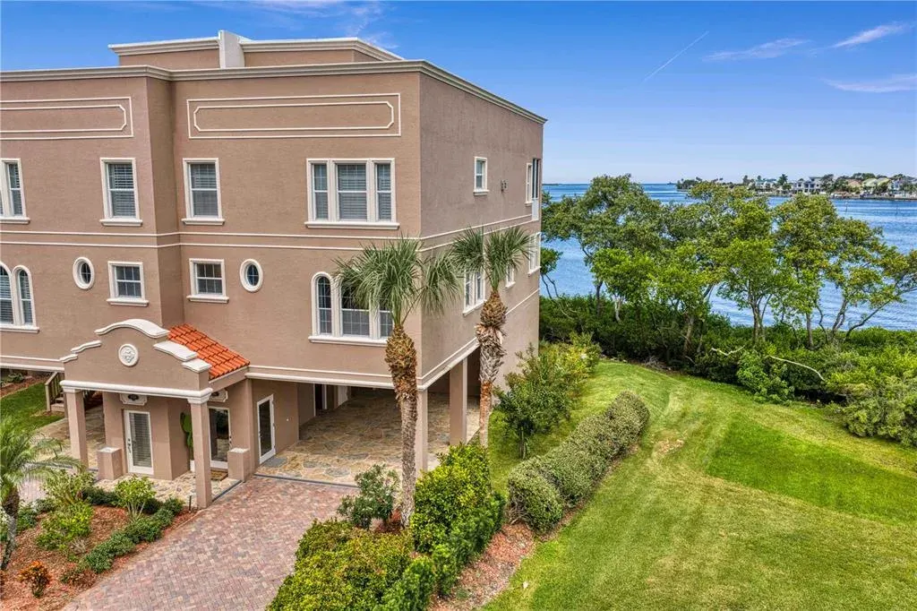 2762 Reserve Court, Unit 107, Dunedin, FL, 34698