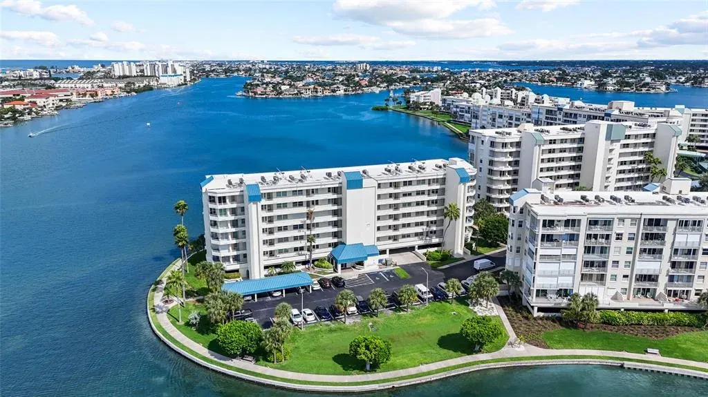 7922 Sailboat Key Boulevard S, Unit 206, South Pasadena, FL, 33707