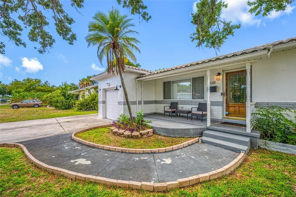 6219 Hampton Drive N, St Petersburg, FL, 33710