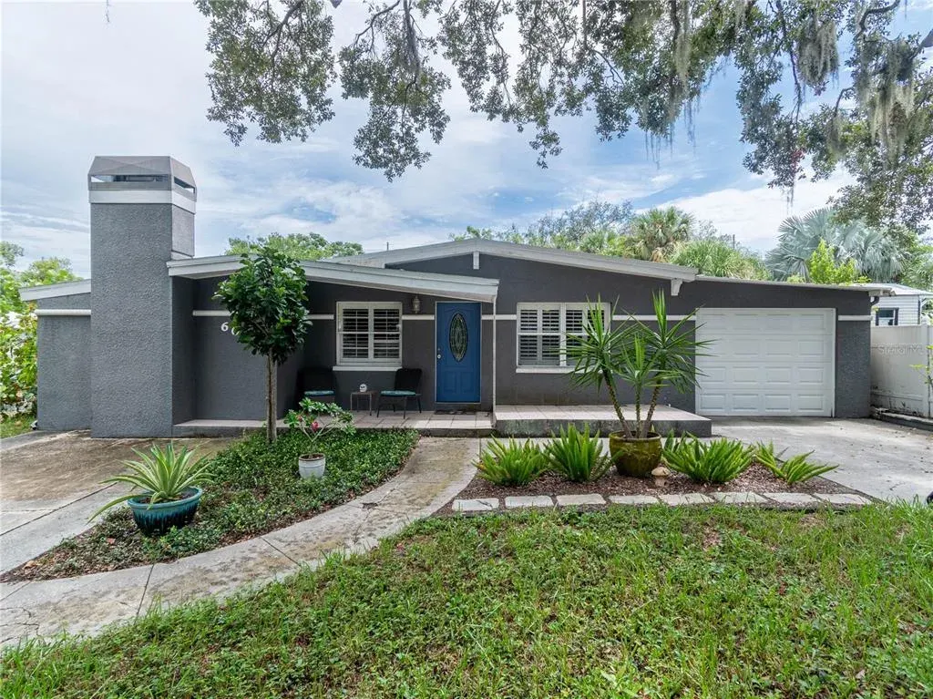 608 Pent Street, Tarpon Springs, FL, 34689