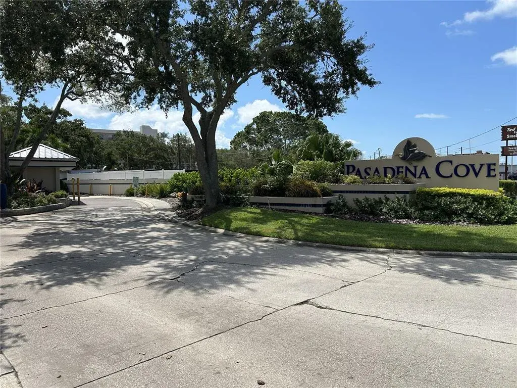 1316 Pasadena Avenue S, Unit 102, South Pasadena, FL, 33707