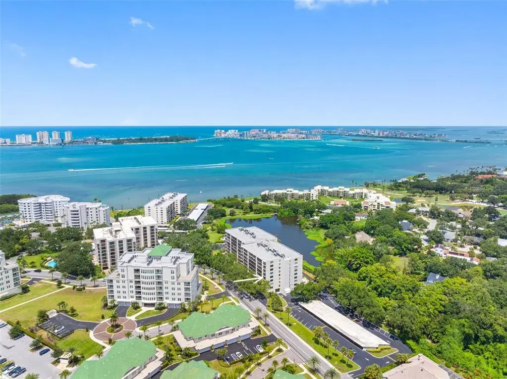 220 Belleview Boulevard, Unit 403, Belleair, FL, 33756