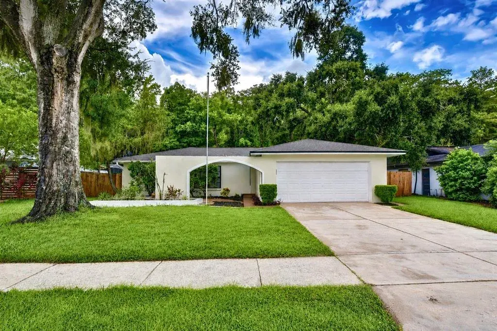 16122 Oakmanor Drive, Tampa, FL, 33624