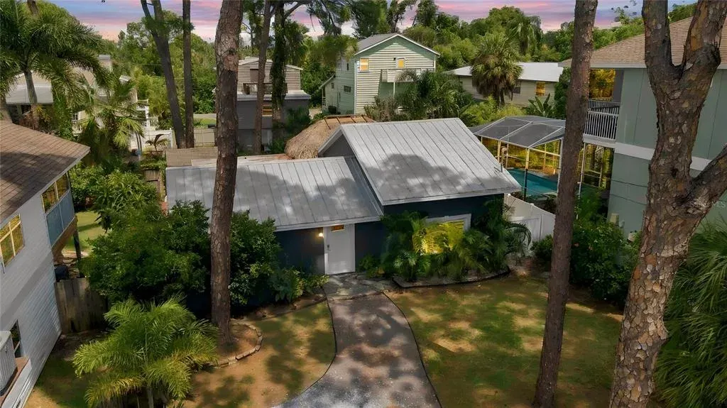 839 Florida Avenue, Palm Harbor, FL, 34683