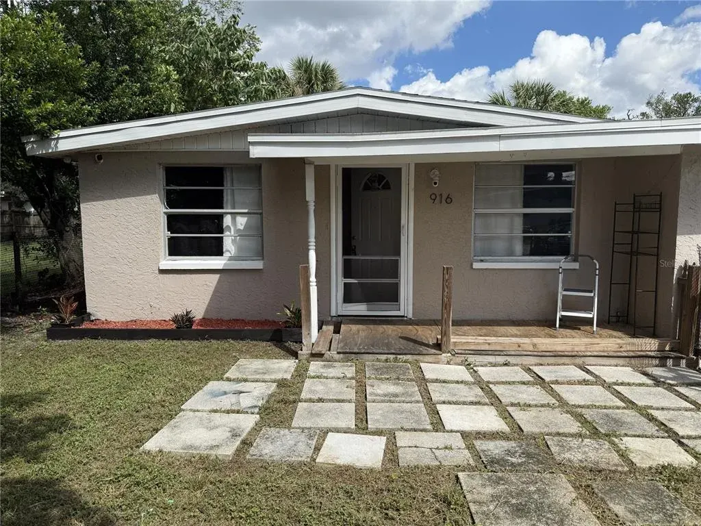 916 E 123rd Avenue, Tampa, FL, 33612