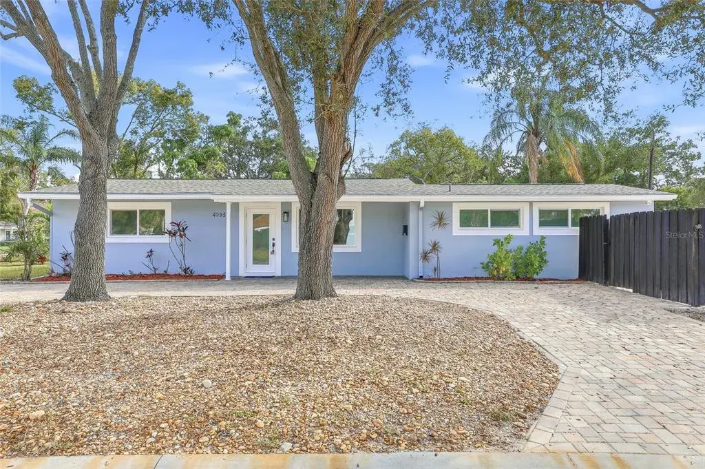 4095 Locust Street NE, St Petersburg, FL, 33703