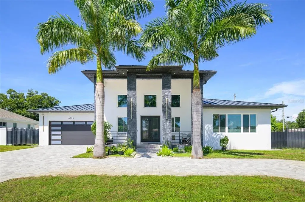 6396 18th Street N, St Petersburg, FL, 33702
