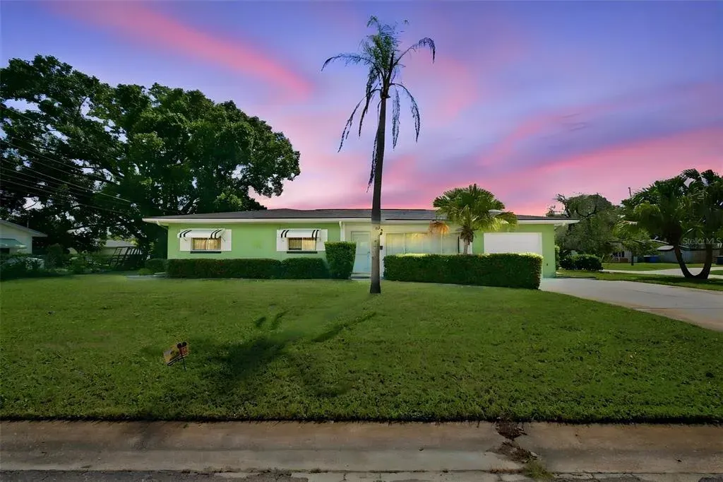 2101 Winchester Road N, St Petersburg, FL, 33710