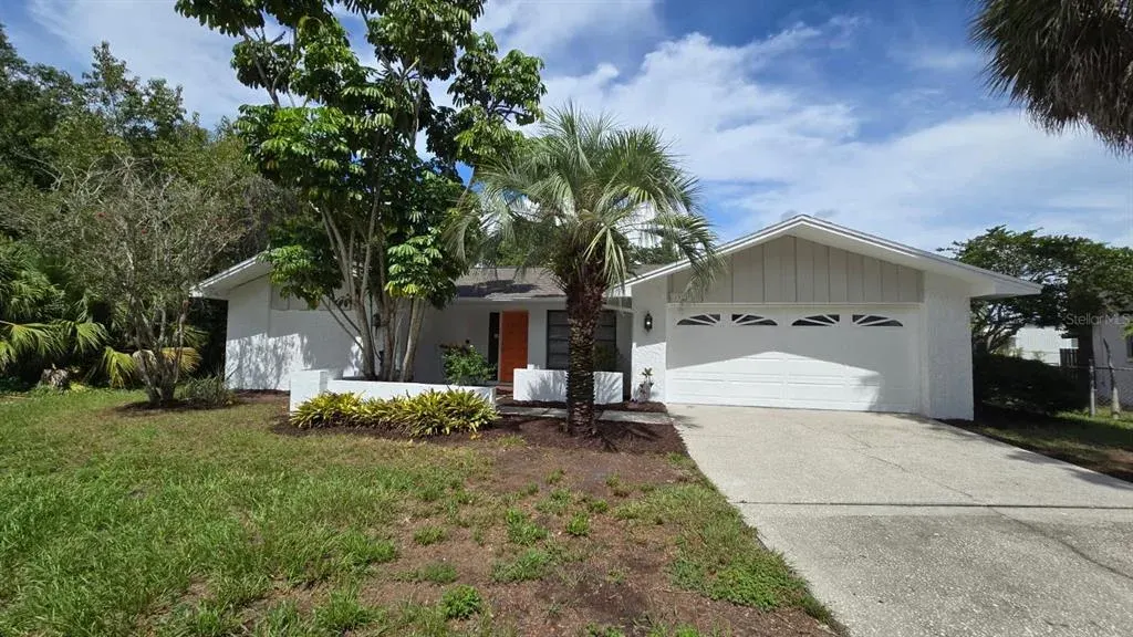 1381 Forest Lawn Court, Tarpon Springs, FL, 34689