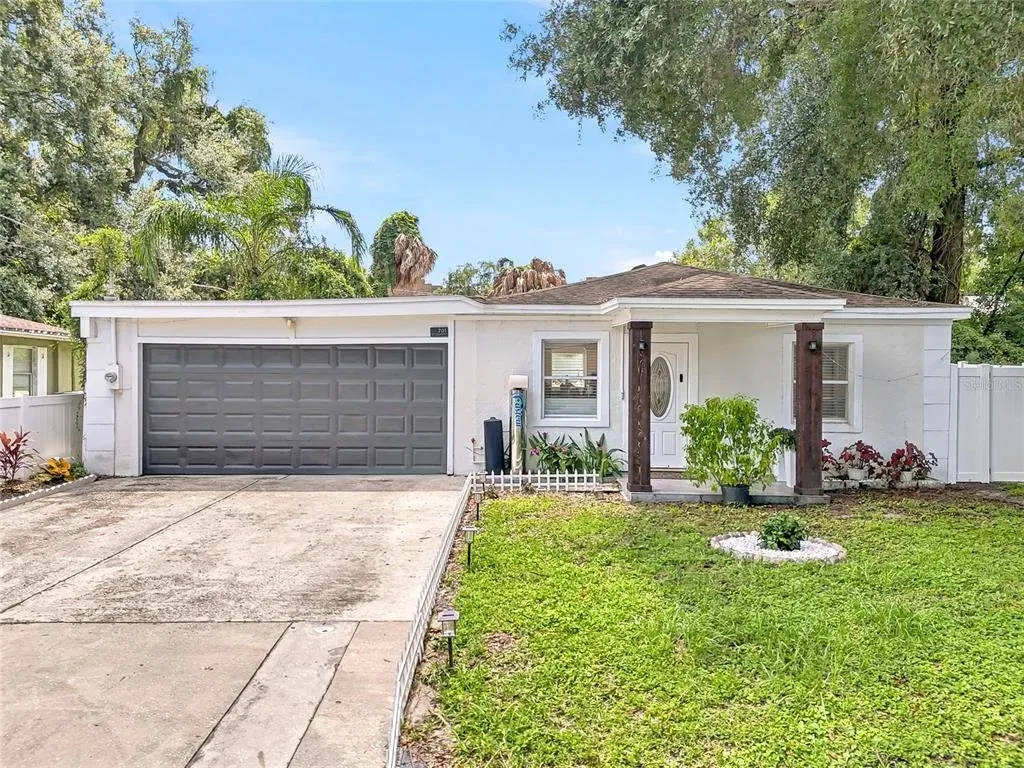 701 E Crenshaw Street, Tampa, FL, 33604