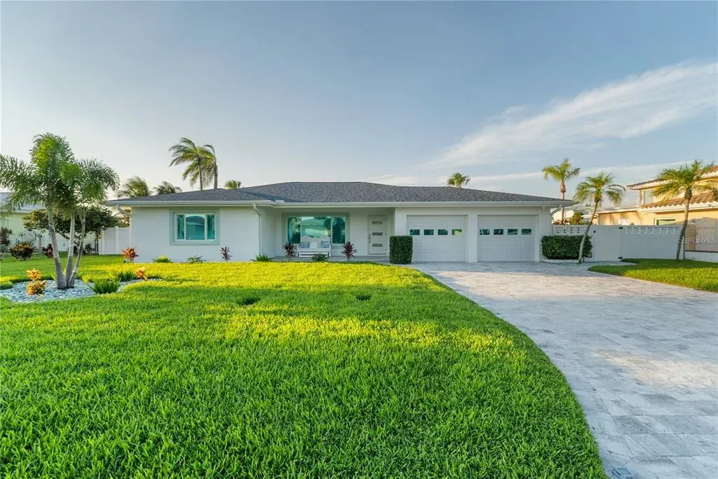 227 Howard Drive, Belleair Beach, FL, 33786