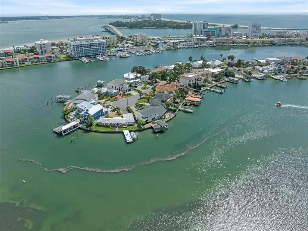 290 Bayside Drive, Clearwater Beach, FL, 33767