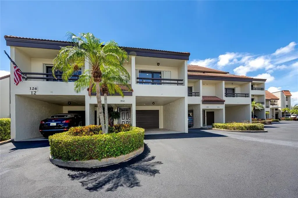 126 1st Street E, Unit 102, Tierra Verde, FL, 33715