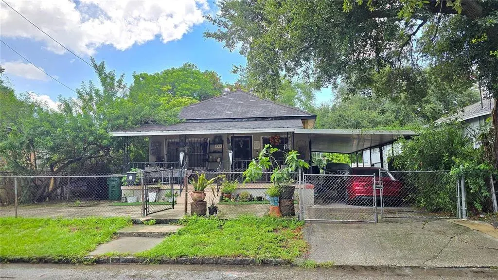 2813 E Clark Street, Tampa, FL, 33605
