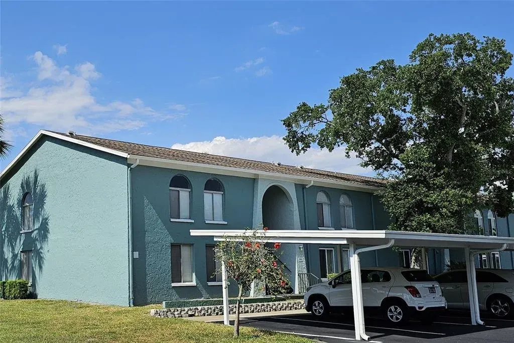 395 114th Avenue N, Unit 4, St Petersburg, FL, 33716