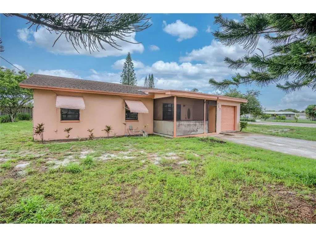 717 NW 1st Street, Boynton Beach, FL, 33435