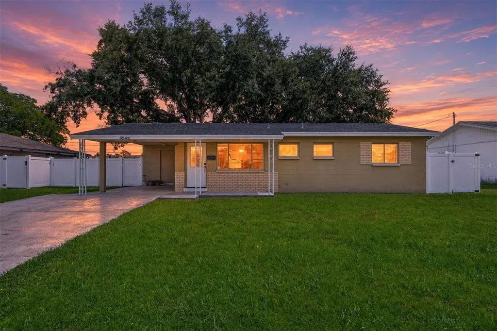 6549 21st Street N, St Petersburg, FL, 33702
