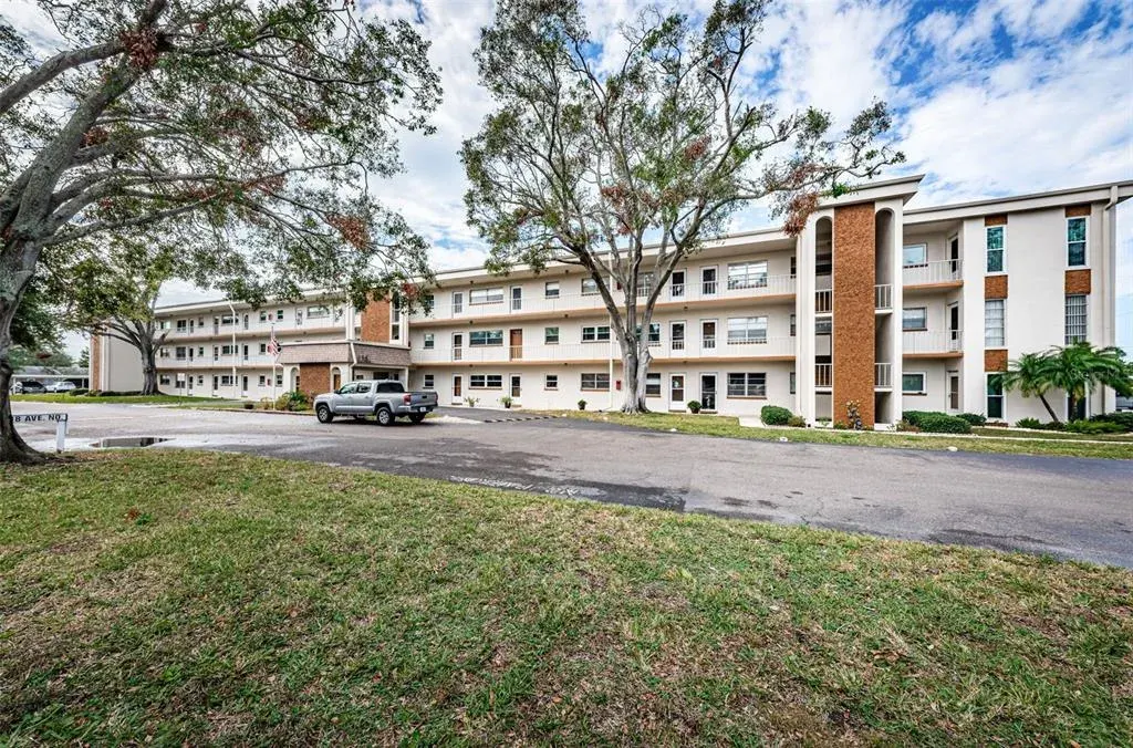 5880 38th Avenue N, Unit 309, St Petersburg, FL, 33710