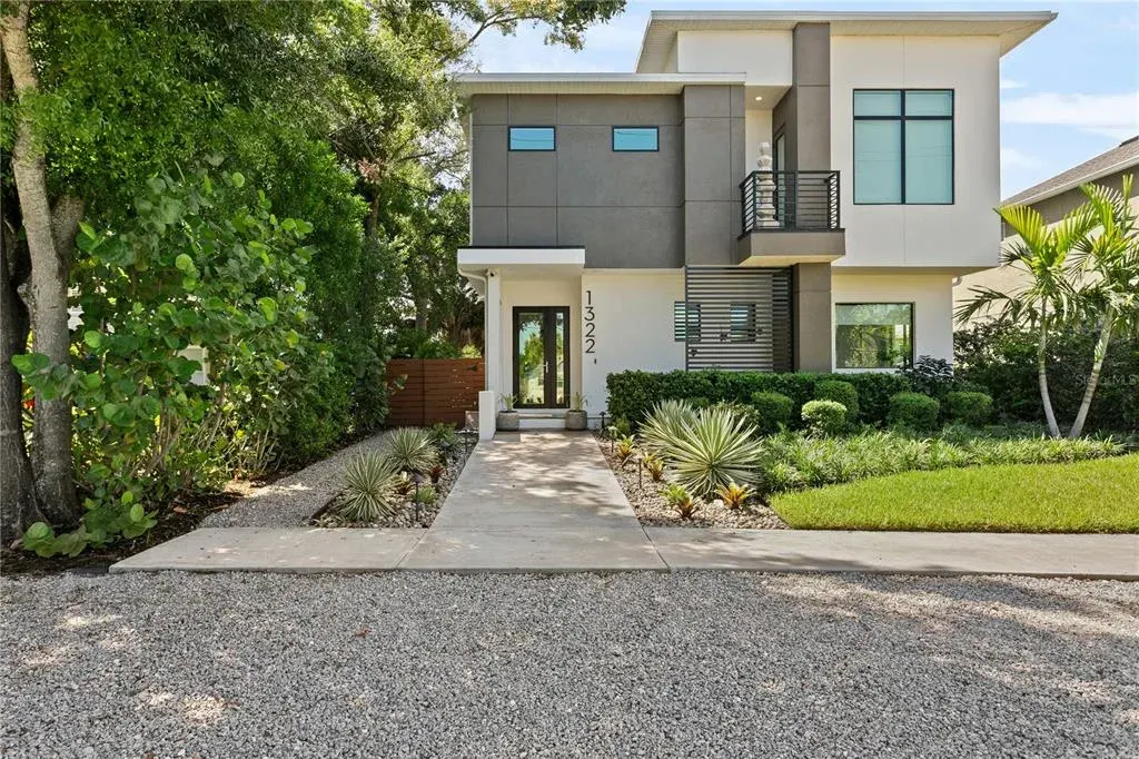 1322 W Grace Street, Tampa, FL, 33607